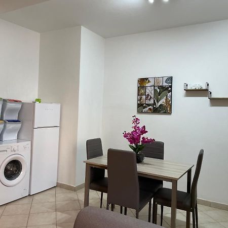 Civico 2 Lägenhet Sassari Exteriör bild